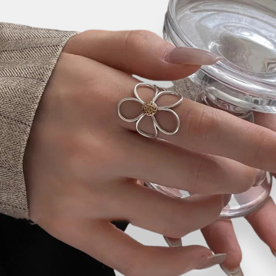 Isabella- Anillo Flor Ajustable de Plata Elegante