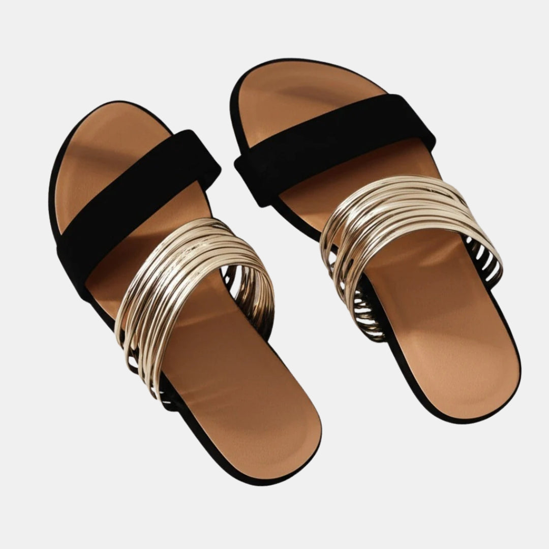 Luisa-  Sandalias de tiras doradas