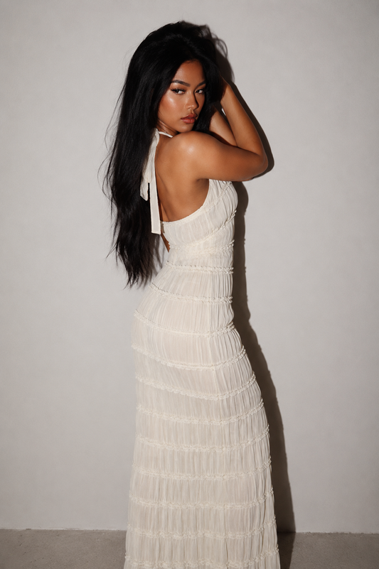 Ángela - Vestido Largo Halter con Volantes Escalonados