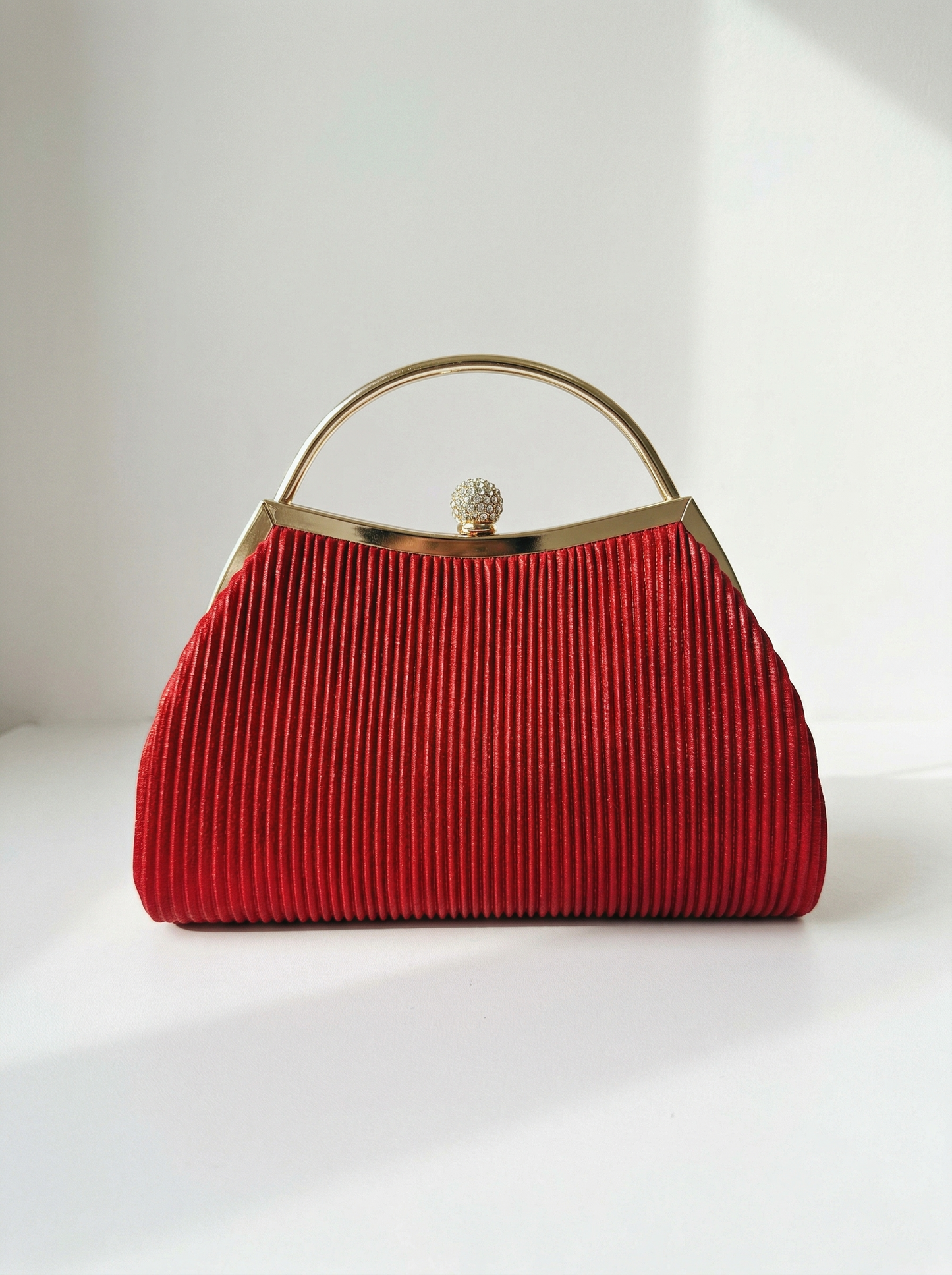 Julia- Bolso de mano elegante
