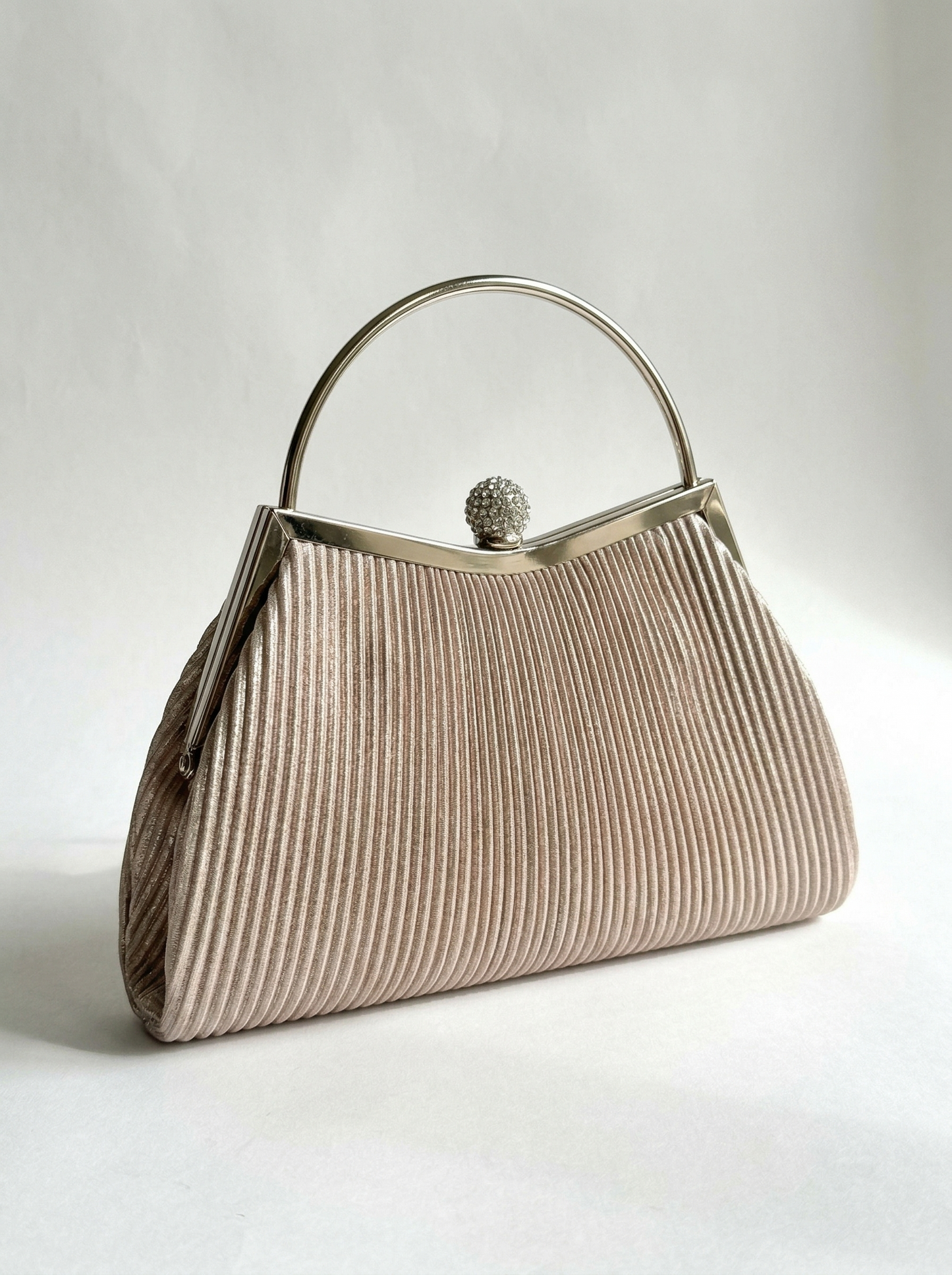 Julia- Bolso de mano elegante