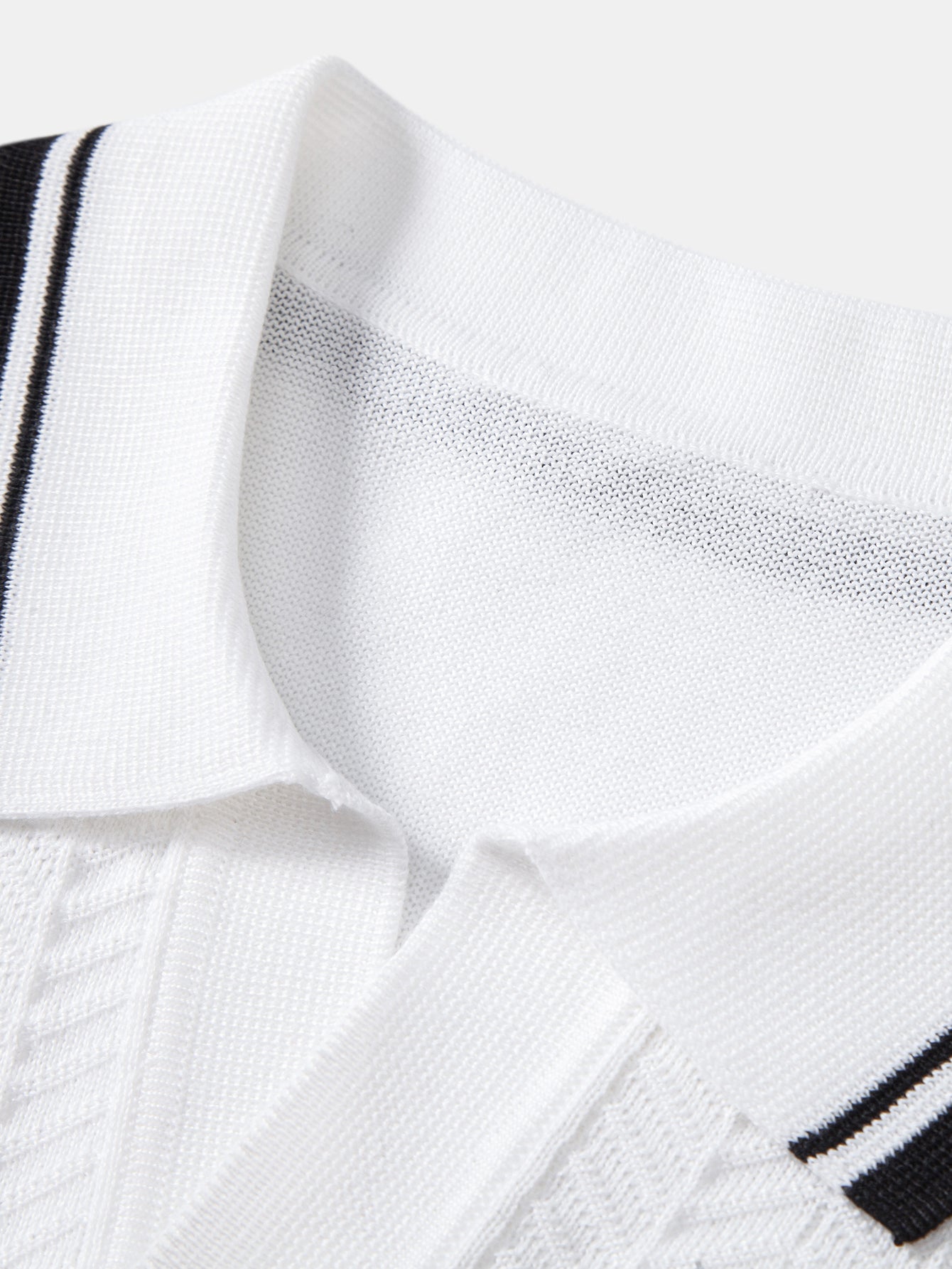 Contrast Textured Jacquard V Neck Knit Polo & Elastic Waist Chino Shorts