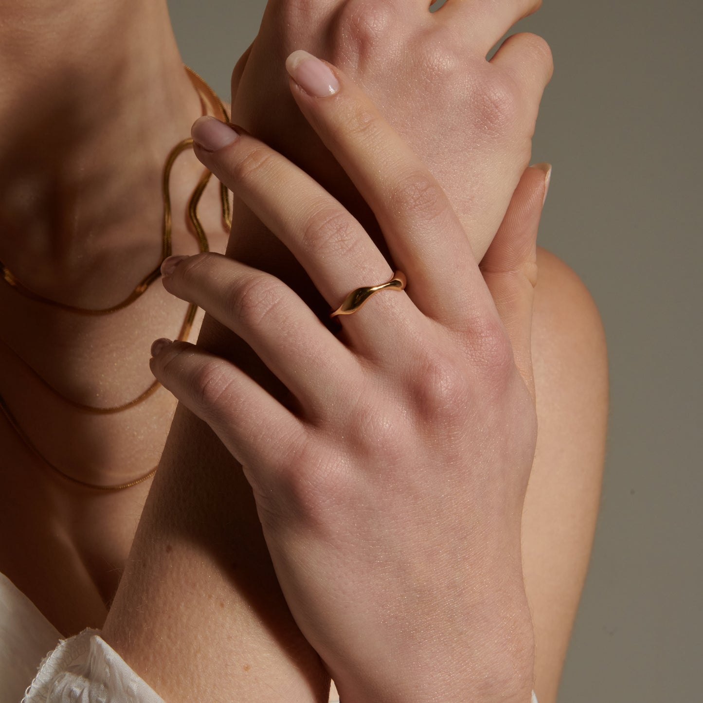 Ariadna- Anillo ondulado